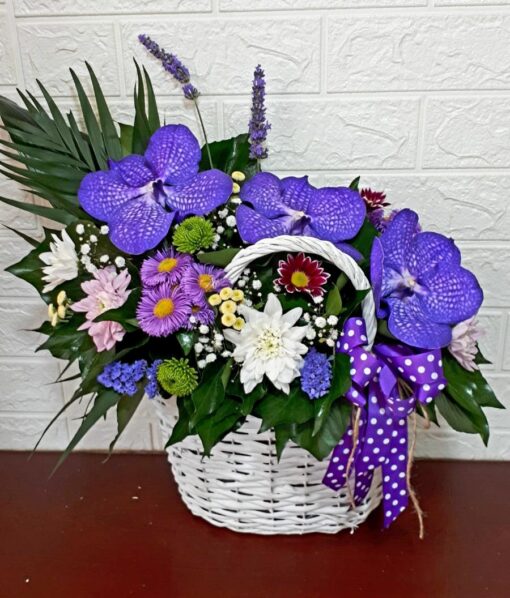 flower arrangement delivery macedonia