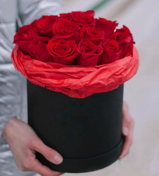 roses box free delivery mk