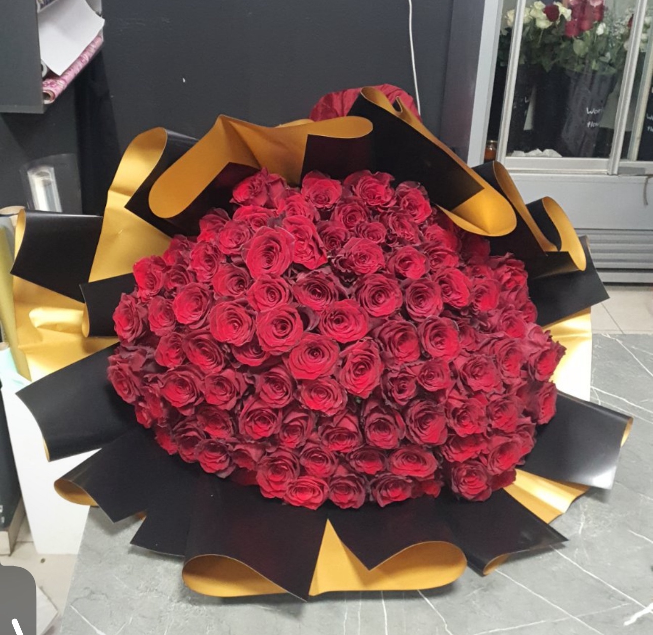 101 Roses Exclusive Bouquet Cvekara Bloom