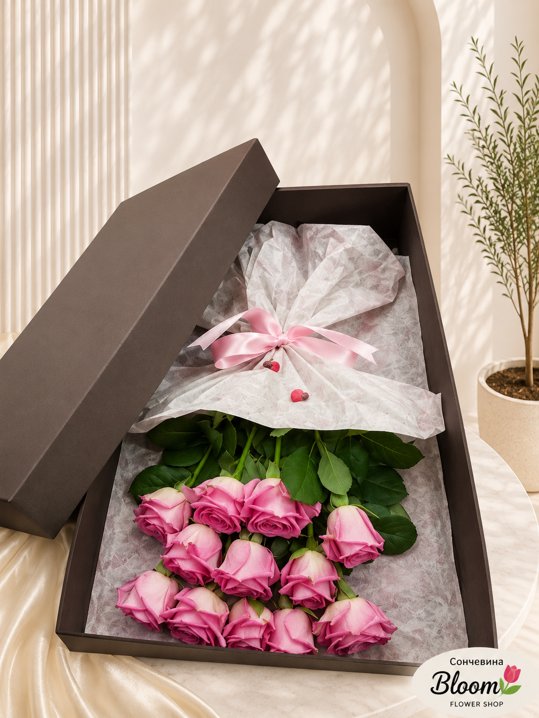 11 Pink Roses in a Box